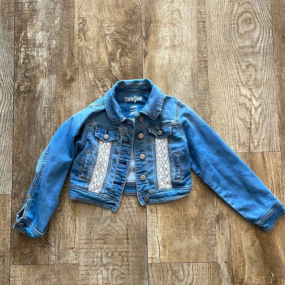 Girls 6X distressed jean jacket Cat and Jack